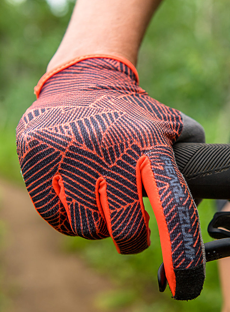 Close Up Picture of PEARL iZUMi Riding Gloves