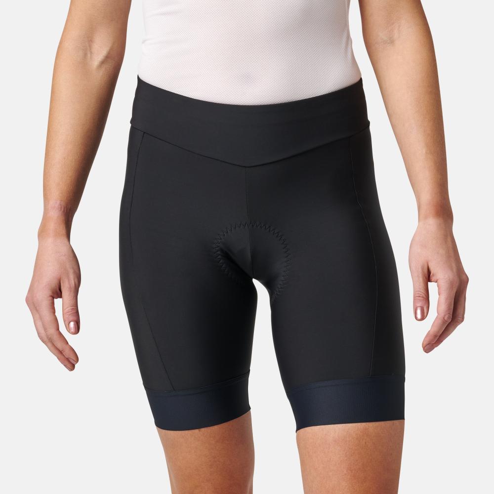 color:BLACK