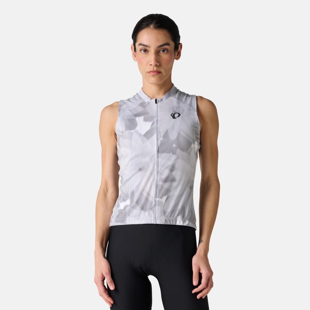 color:WHITE BOTANICA