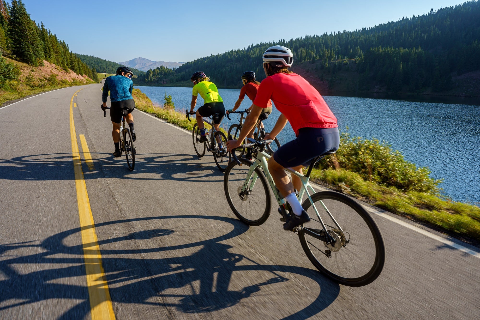 How to Choose a Cycling Jersey: Guide to Fit, Fabric & Ride Type