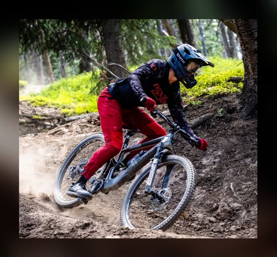 Shop the Elevate Collection for High-Performance MTB Gear | PEARL